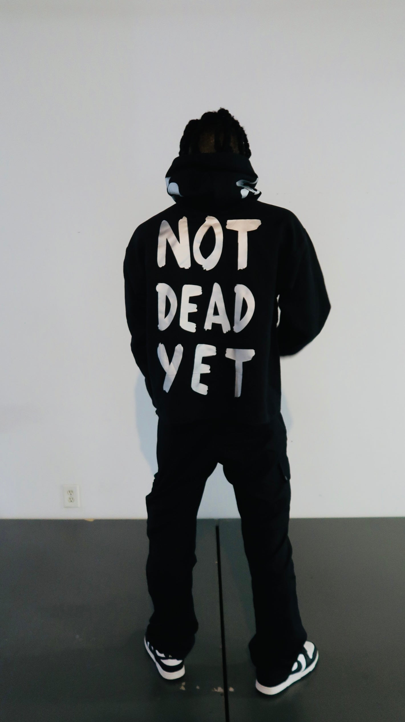 NOT DEAD YET - BLACK/SILVER